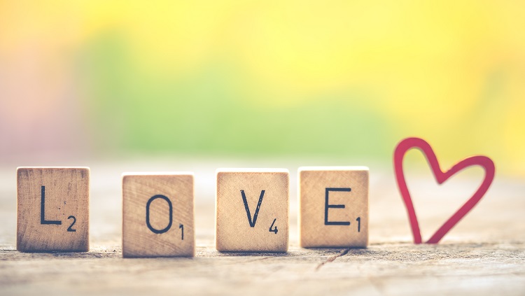 amore è love in inglese